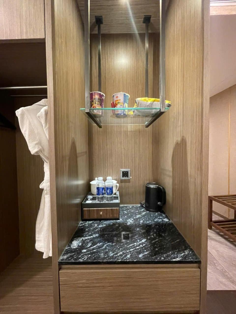 Wah Fu Hotel โฮจิมินห์ซิตี้ ภายนอก รูปภาพ